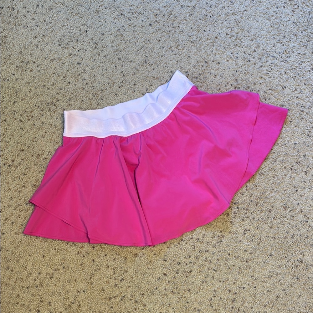 Lululemon court rival skort